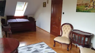 Łóżko lub łóżka w pokoju w obiekcie Luxury House