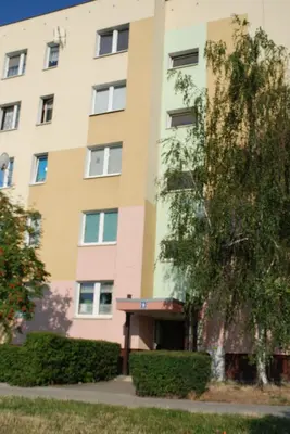 Budynek, w którym mieści się apartament