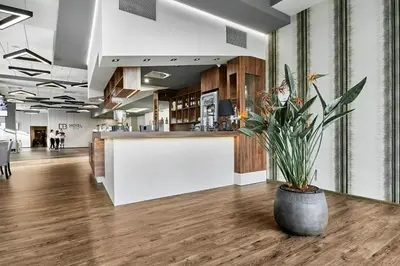 Restauracja lub miejsce do jedzenia w obiekcie DB Hotel Wrocław