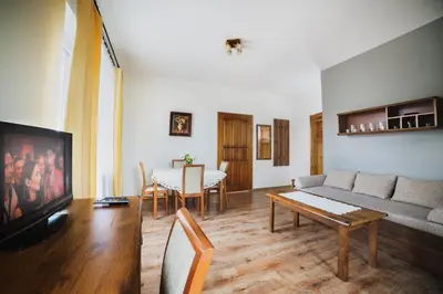 Telewizja i/lub zestaw kina domowego w obiekcie Biała Akacja Resort & Business