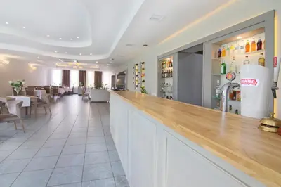 Hol lub bar w obiekcie Hotel Nad Stawem