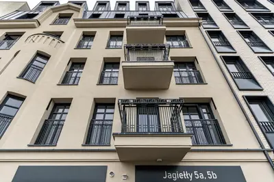 Budynek, w którym mieści się apartament