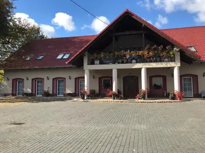 Budynek, w którym mieści się zajazd