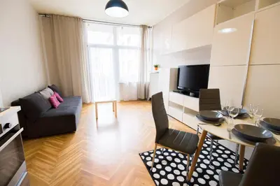 Telewizja i/lub zestaw kina domowego w obiekcie LUCKY APARTMENTS - Świdnicka Old Town