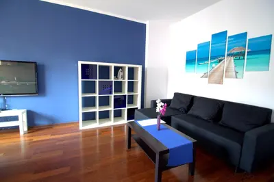 Telewizja i/lub zestaw kina domowego w obiekcie LUCKY APARTMENTS - Świdnicka Old Town