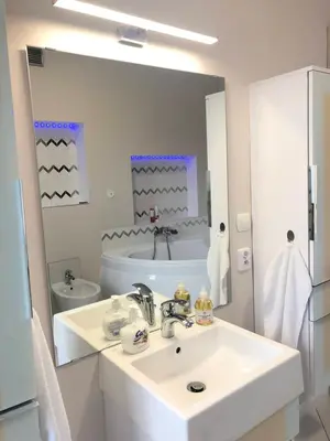 Łazienka w obiekcie Apartament w willi Karczyn - noclegi dla miłośników natury i spokoju