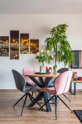 Plan piętra w obiekcie Glamour Apartment City View