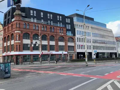Budynek, w którym mieści się apartament