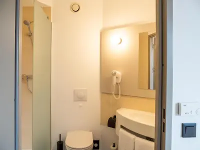 Łazienka w obiekcie B&B HOTEL Wrocław Centrum