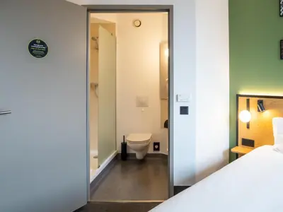 Łazienka w obiekcie B&B HOTEL Wrocław Centrum