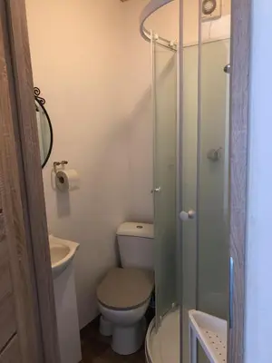 Łazienka w obiekcie Kwatery Mamma Mia Opawska 1a