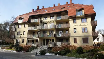 Budynek, w którym mieści się apartament