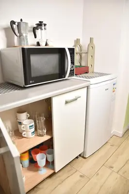 Kuchnia lub aneks kuchenny w obiekcie Apartament Centrum