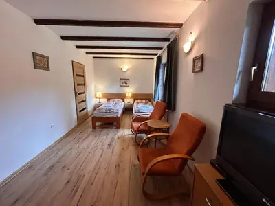 Telewizja i/lub zestaw kina domowego w obiekcie Domek Górski Czarna Góra