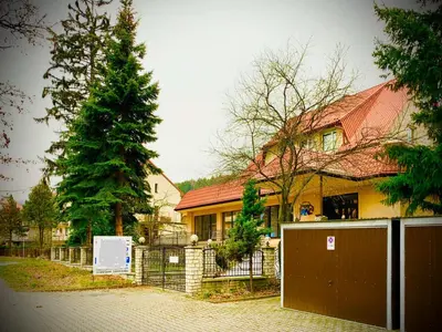 Budynek, w którym mieści się apartament