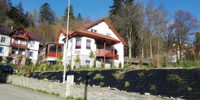 Budynek, w którym mieści się kwatera prywatna