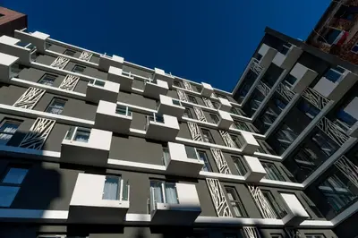 Budynek, w którym mieści się aparthotel