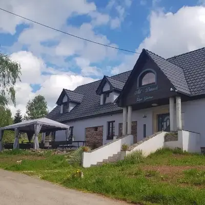Pokoje Gościnne Art- Dworek