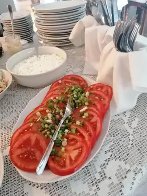 Jedzenie w gospodarstwie agroturystycznym lub w pobliżu