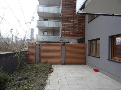 Budynek, w którym mieści się apartament