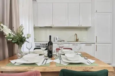 Napoje w obiekcie Apartments Dmowskiego Kępa Mieszczańska by Noclegi Renters
