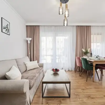 Apartments Dmowskiego Kępa Mieszczańska by Noclegi Renters