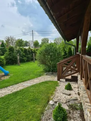 Ogród w obiekcie Pod klonem z Balią i Sauną