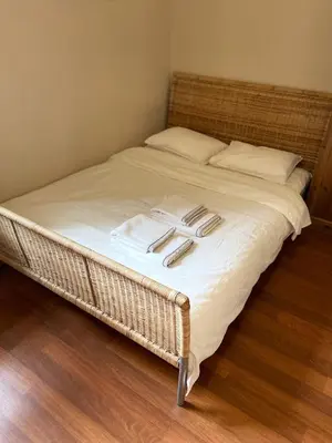 Łóżko lub łóżka w pokoju w obiekcie Klimatyczny apartament przy Rynku (1 min. pieszo!)