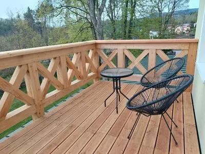 Balkon lub taras w obiekcie Szwajcarka Willa z sauną i jacuzzi