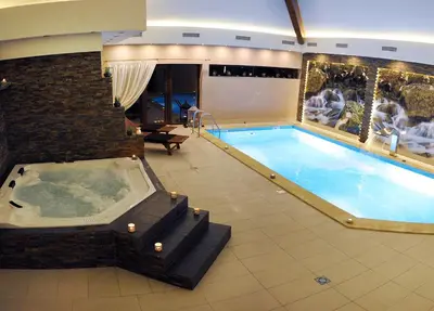 Basen w obiekcie Hotel Dębowe Wzgórze Wellness & Spa lub w pobliżu