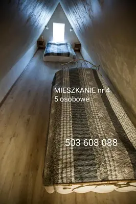 Łóżko lub łóżka w pokoju w obiekcie Zamek Książ - 15 minut 503-608-088