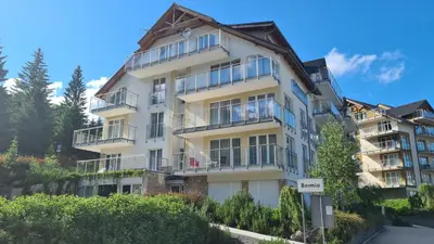 Budynek, w którym mieści się apartament