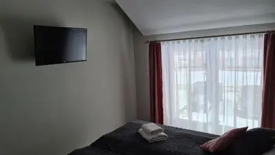 Telewizja i/lub zestaw kina domowego w obiekcie Apartament Czarna Góra S26