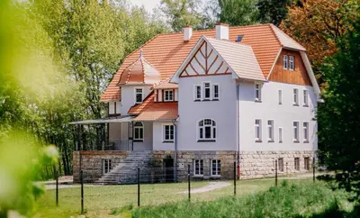 Budynek, w którym mieści się pensjonat