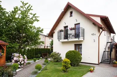 Budynek, w którym mieści się aparthotel