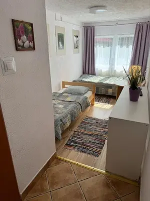 Łóżko lub łóżka w pokoju w obiekcie ZACISZE