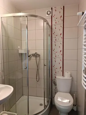 Łazienka w obiekcie Mała Chatka całoroczny domek