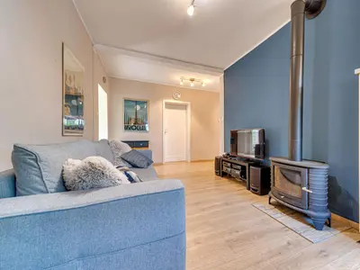 Telewizja i/lub zestaw kina domowego w obiekcie Apartment W Starym Sadzie by Interhome