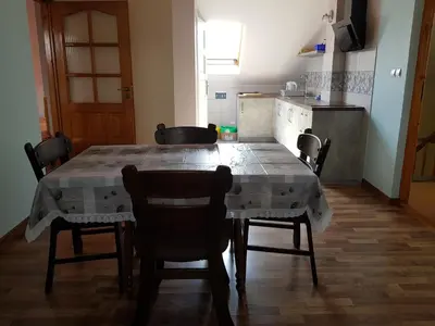 Kuchnia lub aneks kuchenny w obiekcie Dom nad jeziorem