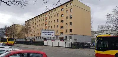 Budynek, w którym mieści się apartament