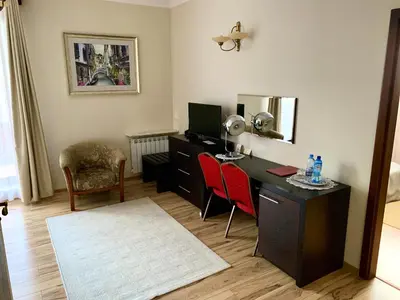 Telewizja i/lub zestaw kina domowego w obiekcie Nocowanie Restauracja Wenecka