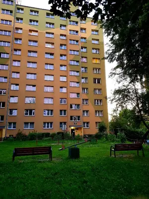 Budynek, w którym mieści się apartament