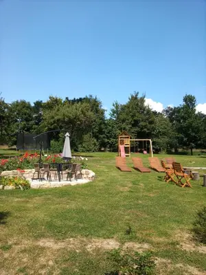 Plac zabaw dla dzieci w obiekcie Gajówka