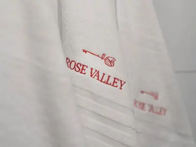 Certyfikat, podpis lub inny dokument wystawiony w obiekcie Rose Valley Apartment