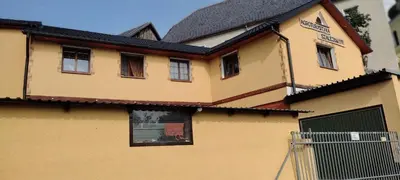 Budynek, w którym mieści się gospodarstwo agroturystyczne