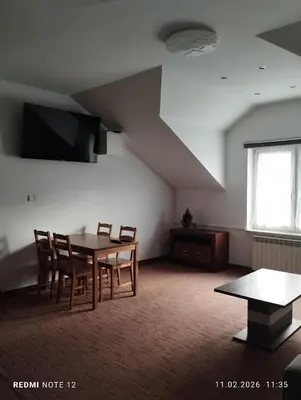 Część wypoczynkowa w obiekcie APARTAMENT W CENTRUM OLESNA