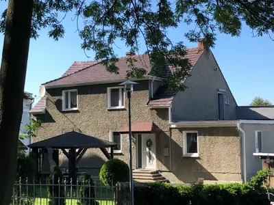 Budynek, w którym mieści się dom wakacyjny