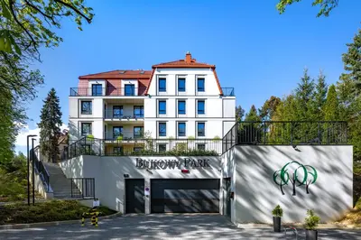 Budynek, w którym mieści się apartament