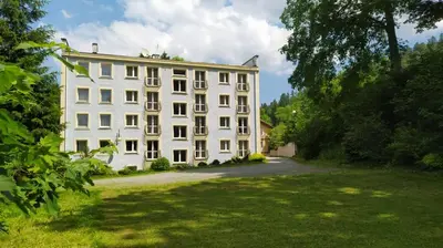 Ogród w obiekcie Gościniec Wstąp TU