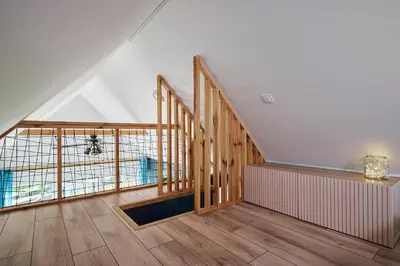 Basen w obiekcie Sarnia Łąka Domek 1 z Prywatnym Jacuzzi lub w pobliżu